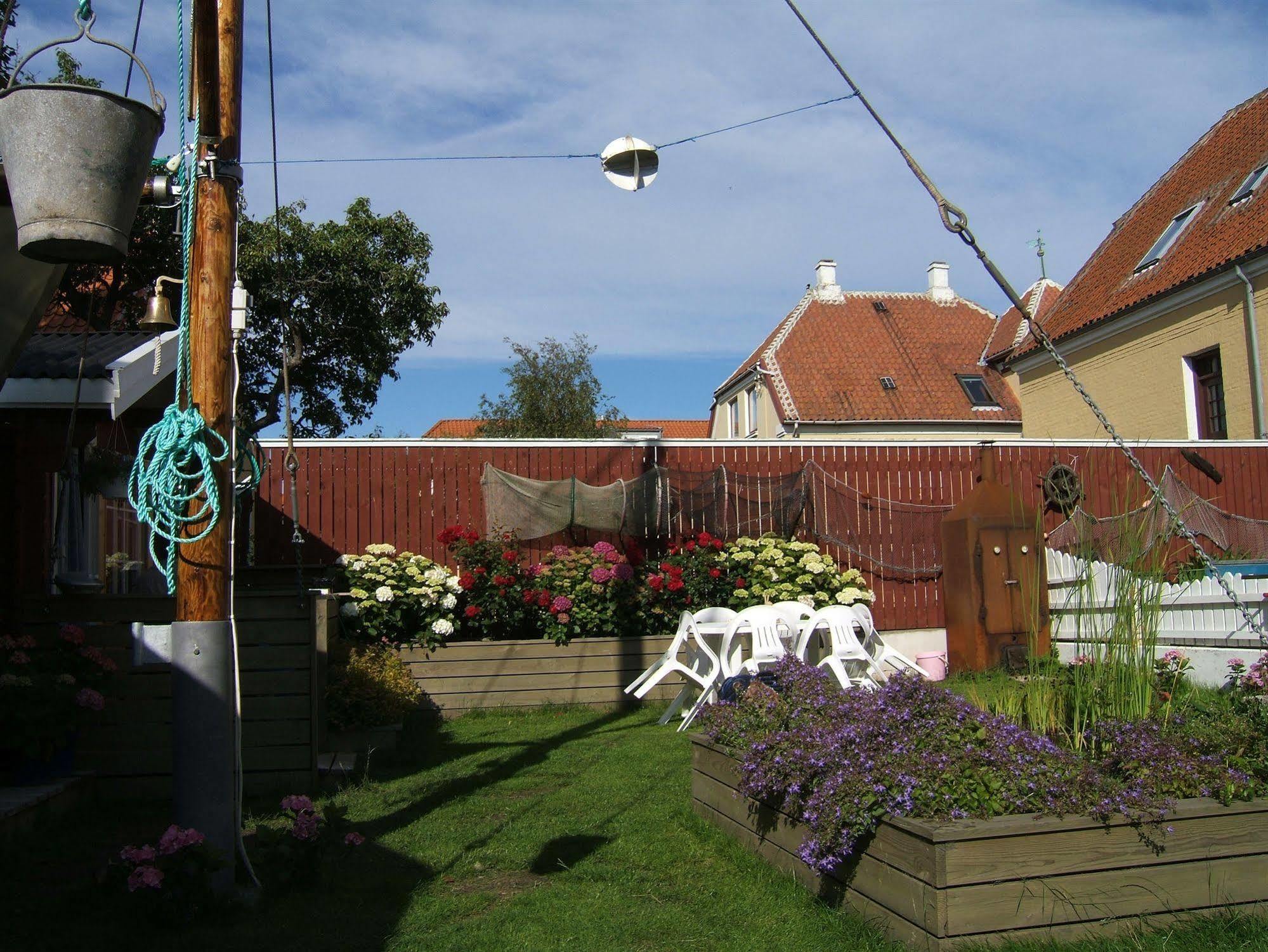 Ferie Pa Toppen Skagen Bagian luar foto